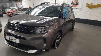 damaged passenger cars Citroën C5 Aircross 1.6 HYBRID 16V SUV  ELEKTRISCH BENZ 1.598CC 165KW 224PK 2023/6