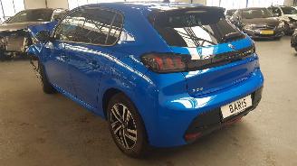 Vaurioauto  passenger cars Peugeot 208 1.2 VTI 12V PURE TECH 100 4DRS BENZ 1.199CC 74KW 101PK 2022/8