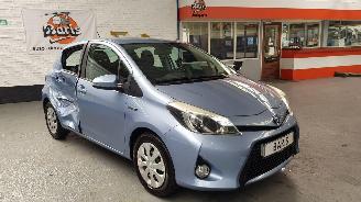 Avarii autoturisme Toyota Yaris 1.5 16V HYBRID AUT  ELEKTRISCH-BENZ 1.497CC 74KW 101PK 2014/1
