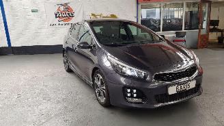 Avarii autoturisme Kia Ceed 1.0i T-GDi 12V GT LINE 4DRS BENZ 998CC 88KW 120PK 2016/1