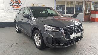 Voiture accidenté Audi Q2 1.0 TFSI 12V SUV  BENZ 999CC 85kW 116PK 2018/12