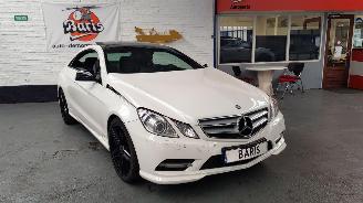 Schadeauto Mercedes E-klasse E-350 CDI BLUEEFFICIENCY AUT  3.0 V6 24V COUPE 2DRS DSL 2.987CC 195KW 265PK 2012/1