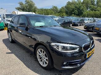 Schadeauto BMW 1-serie 118i AUTOMAAT Corporate Lease Executive 2017/4