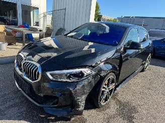 Schadeauto BMW 1-serie 116d Executive AUTOMAAT 2021/3
