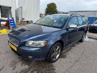 Schadeauto Volvo V-50 2.4 AUTOMAAT D5 Edition II Sport BJ 2007 404.345 KM 2007/3