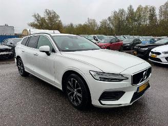 Volvo V-60 2.0 B3 AUTOMAAT BJ 2022 Momentum Busines picture 8
