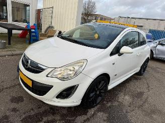 Schadeauto Opel Corsa 1.4-16V Cosmo 2012/2
