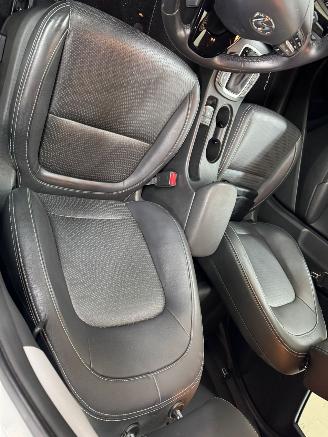 Hyundai Kona 1.6 GDI HEV Premium Sky AUTOMAAT picture 22