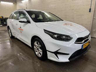 Schadeauto Kia Ceed Sportswagon 1.0 T-GDi DynamicLine 2022/7