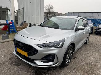 Schadeauto Ford Focus Wagon 1.0 EcoBoost Hybrid ST Line Style 2023/2