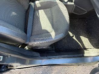 Dacia Logan MCV 0.9 TCe Stepway picture 13