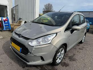 skadebil auto Ford B-Max 1.6 AUTOMAAT TI-VCT Titanium 2013/1