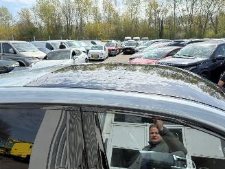 BMW iX2 eDrive20 67 kWh picture 10