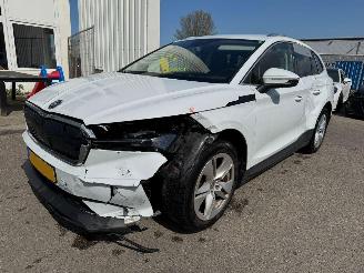 Voiture accidenté Skoda Enyaq iV 80 2022/4