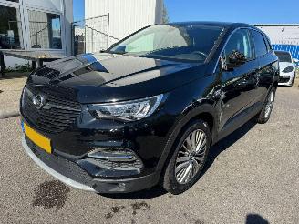 skadebil auto Opel Grandland X 1.2 AUTOMAAT Turbo Innovation 2020/3