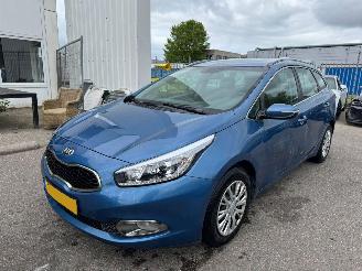 škoda osobní automobily Kia Cee d Sportswagon 1.6 GDI Plus Pack 2013/4