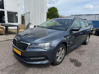 Voiture accidenté Skoda Superb Combi 1.5 AUTOMAAT  TSI ACT Business Edition 2020/7