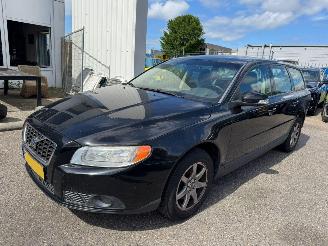 Schadeauto Volvo V-70 2.0 D Limited Edition 2009/5