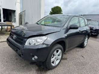 Vaurioauto  passenger cars Toyota Rav-4 2.0 AUTOMAAT VVTi Executive 2008/9