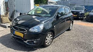 Damaged car Mitsubishi Space-star 1.2  AUTOMAAT Life 2017/3