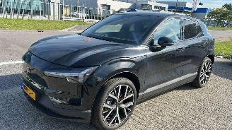 Damaged car Volvo EX30 Single motor ext Range plus Black edition 69 kWh 200 KW 272 PK 2026/4