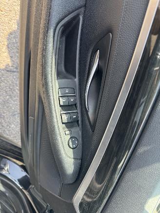 BMW 5-serie 520i Luxury Edition picture 11