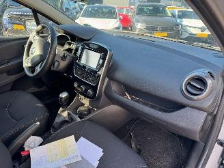 Renault Clio Estate 0.9 TCe Limited picture 15