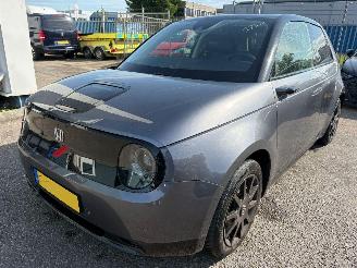 Voiture accidenté Honda e- 16\" 2020/9