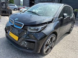 skadebil auto BMW i3 Executive Edition 120Ah 42 kWh 2019/11