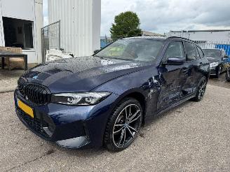 krockskadad bil auto BMW 3-serie Touring 320e AUTOMAAT 2023/5