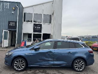 krockskadad bil auto Renault Mégane Estate 1.2 TCe GT-Line 2016/11