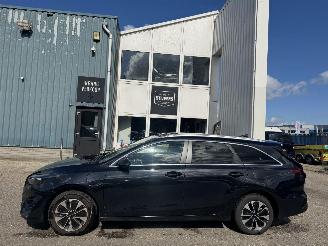 Kia Ceed 1.6 GDI PHEV DynamicPlusLine picture 2