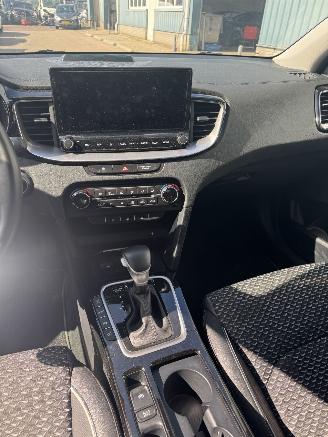 Kia Ceed 1.6 GDI PHEV DynamicPlusLine picture 9