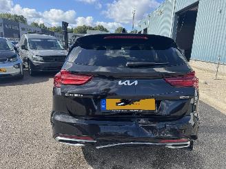 Kia Ceed 1.6 GDI PHEV DynamicPlusLine picture 4