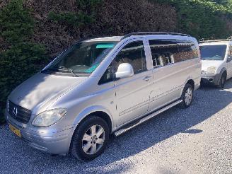 Damaged car Mercedes Vito 111cdi dubbelcabine lang airco 2007/9