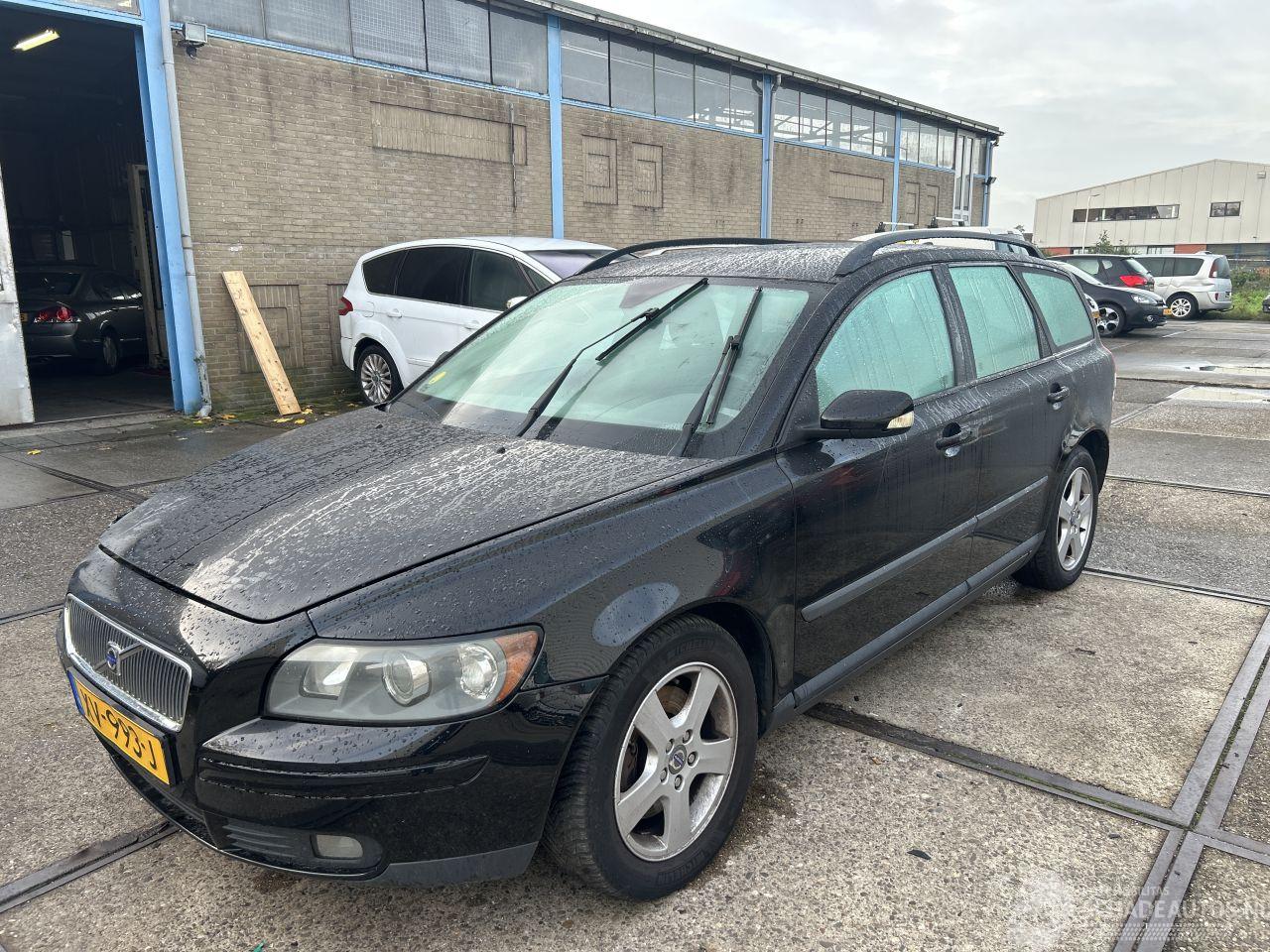 Volvo V-50 2.4 I
