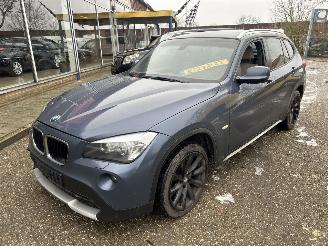 uszkodzony samochody osobowe BMW X1 xDRIVE 20I BUSINESS 2012/1