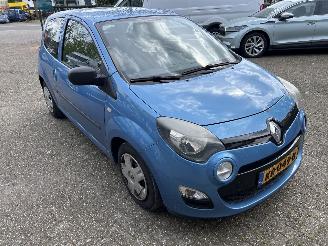 skadebil auto Renault Twingo 1.2 16V ACCES 2013/6