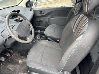 Renault Twingo 1.2 16V ACCES picture 9