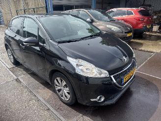 Auto incidentate Peugeot 208 1.0 VTI 2013/12