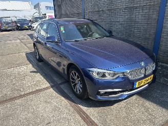 Vaurioauto  passenger cars BMW 3-serie 320 I LUXURY EDITION 2019/1