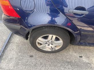 Volkswagen Golf 1.6 picture 10