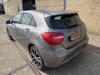 Unfallwagen Mercedes A-klasse 180 Ambition 2013/3