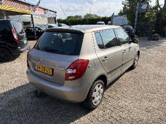 skadebil auto Skoda Fabia 1.4- 16V Ambiente 2008/1