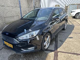 Ford Focus 1.5 TITANIUM picture 4