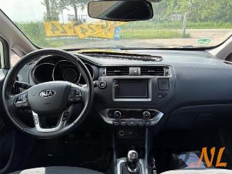 Kia Rio Rio III (UB), Hatchback, 2011 / 2017 1.1 CRDi VGT 12V picture 9