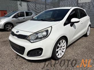 Vrakbiler auto Kia Rio Rio III (UB), Hatchback, 2011 / 2017 1.1 CRDi VGT 12V 2013/6