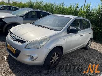 Vrakbiler auto Hyundai I-20 i20, Hatchback, 2008 / 2015 1.2i 16V 2012/3