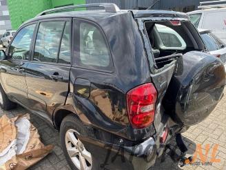 Toyota Rav-4 RAV4 (A2), Terreinwagen, 2000 / 2005 1.8 16V VVT-i 4x2 picture 2