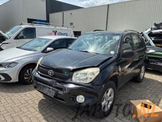 Vrakbiler auto Toyota Rav-4 RAV4 (A2), Terreinwagen, 2000 / 2005 1.8 16V VVT-i 4x2 2004/8